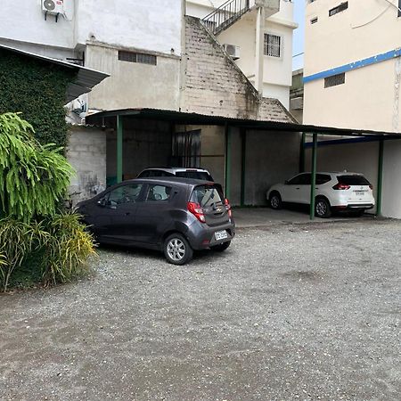Hotel Murali - Cerca Del Aeropuerto De Гуаякиль Экстерьер фото