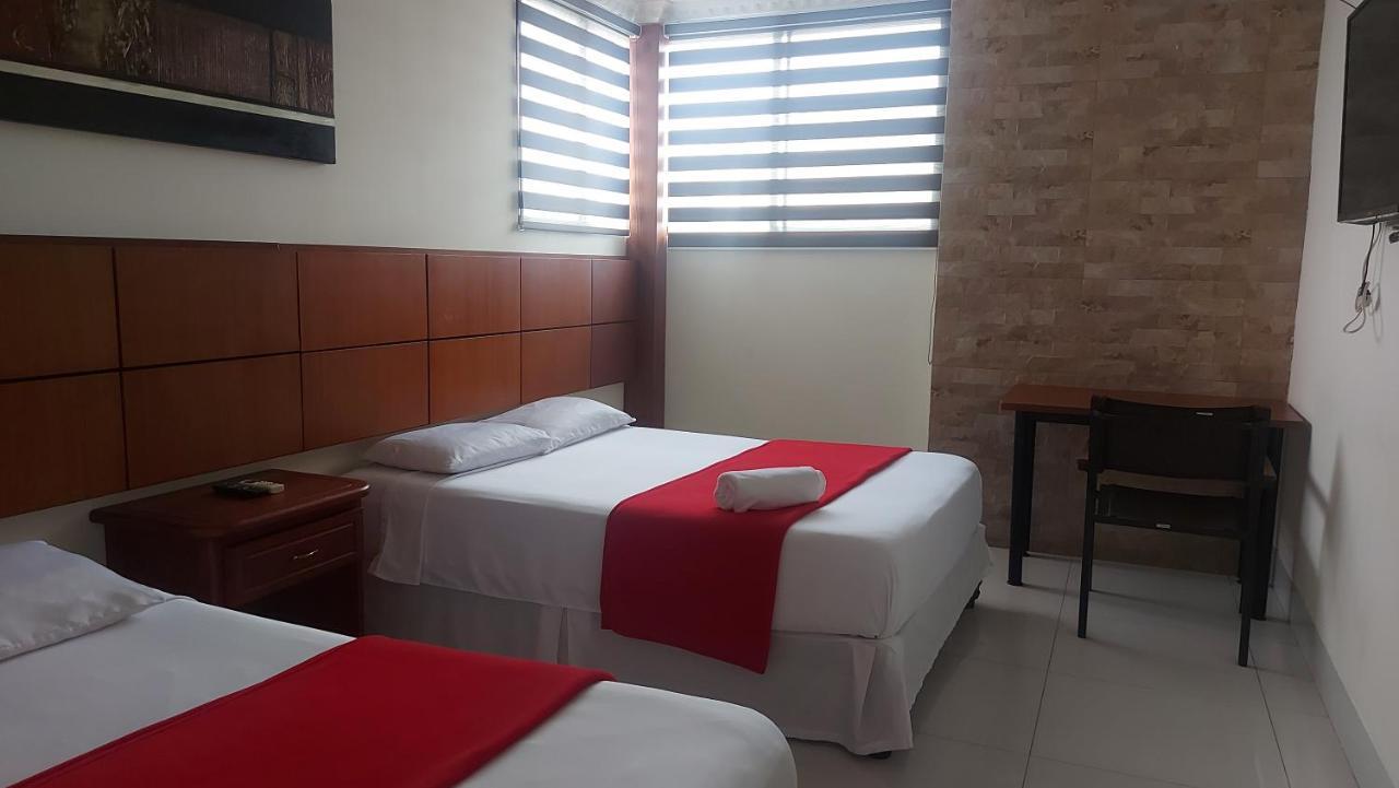 Hotel Murali - Cerca Del Aeropuerto De Гуаякиль Экстерьер фото