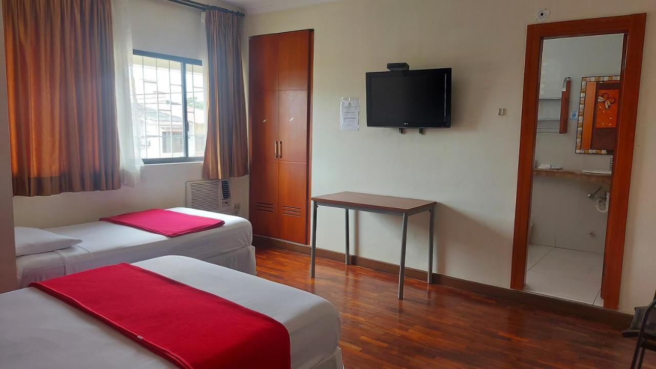 Hotel Murali - Cerca Del Aeropuerto De Гуаякиль Экстерьер фото