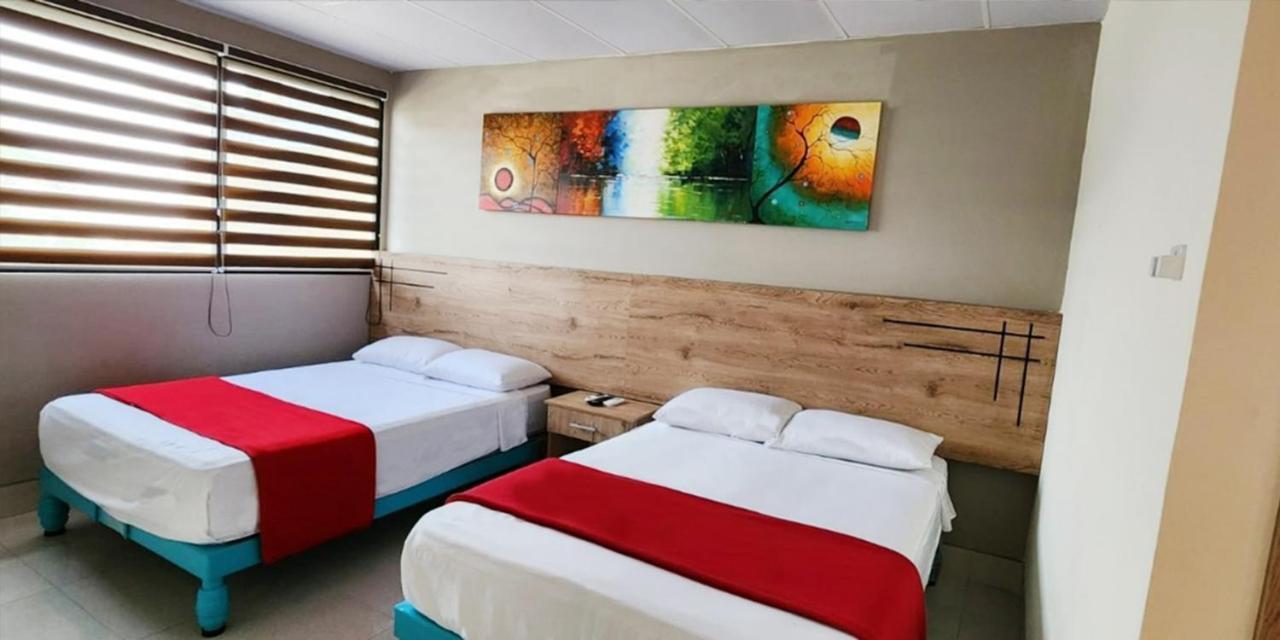 Hotel Murali - Cerca Del Aeropuerto De Гуаякиль Экстерьер фото