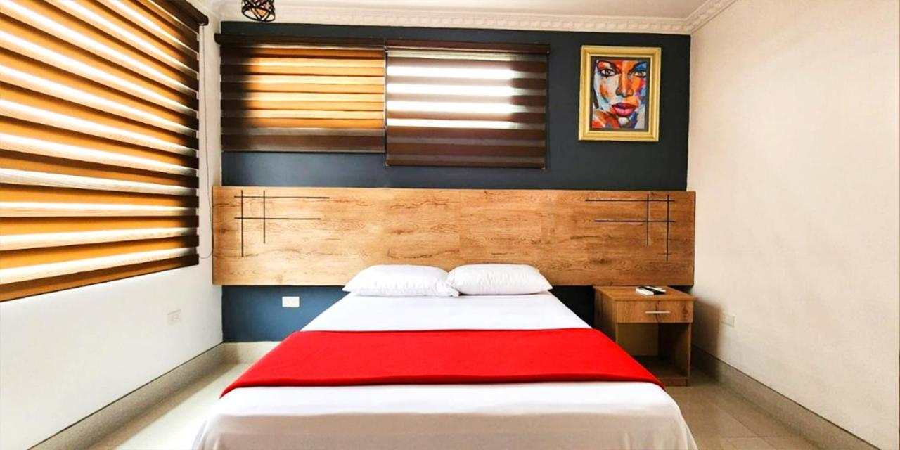 Hotel Murali - Cerca Del Aeropuerto De Гуаякиль Экстерьер фото