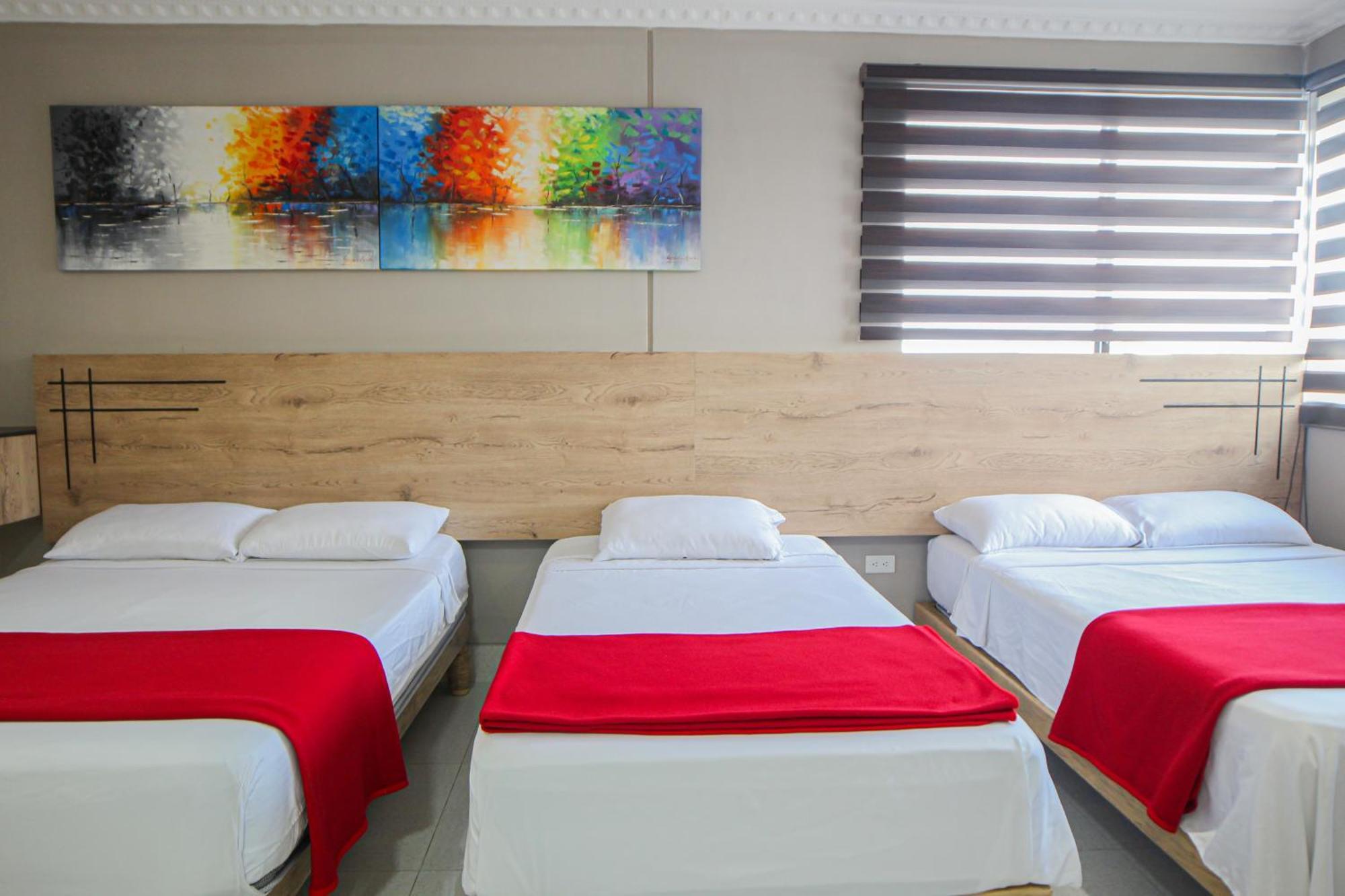 Hotel Murali - Cerca Del Aeropuerto De Гуаякиль Экстерьер фото