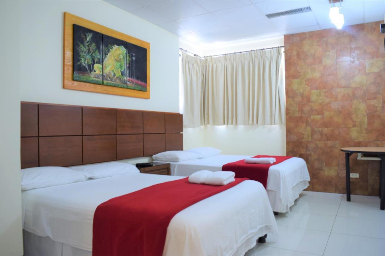 Hotel Murali - Cerca Del Aeropuerto De Гуаякиль Экстерьер фото